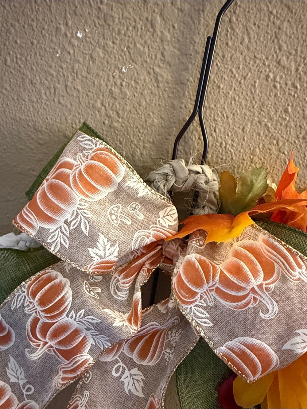 Handmade Fall Pumpkin Wreath 🍂 - Picture 5 of 6